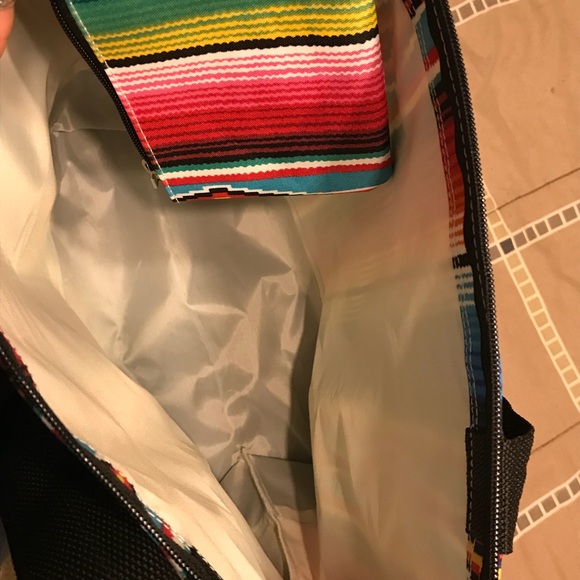 Serape tote - Picture 2 of 2